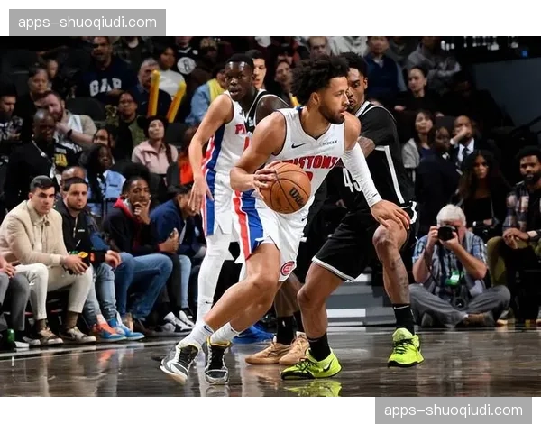 坎宁安高使用率控场稳健，活塞体系对其持球发起极度依赖